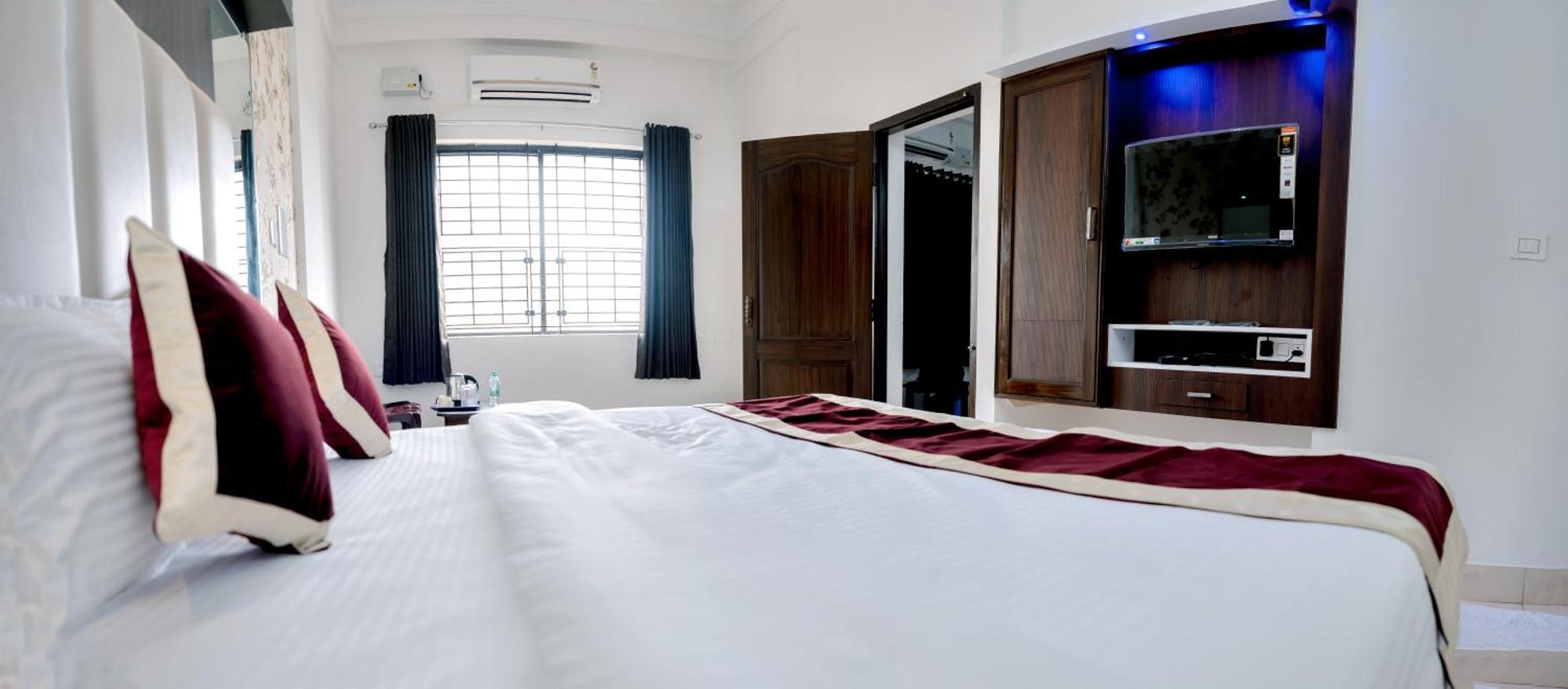 Hotel Durga International Udupi Esterno foto